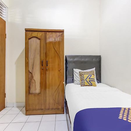 Oyo Life 91374 Asia Stay Semarang Syariah Екстериор снимка
