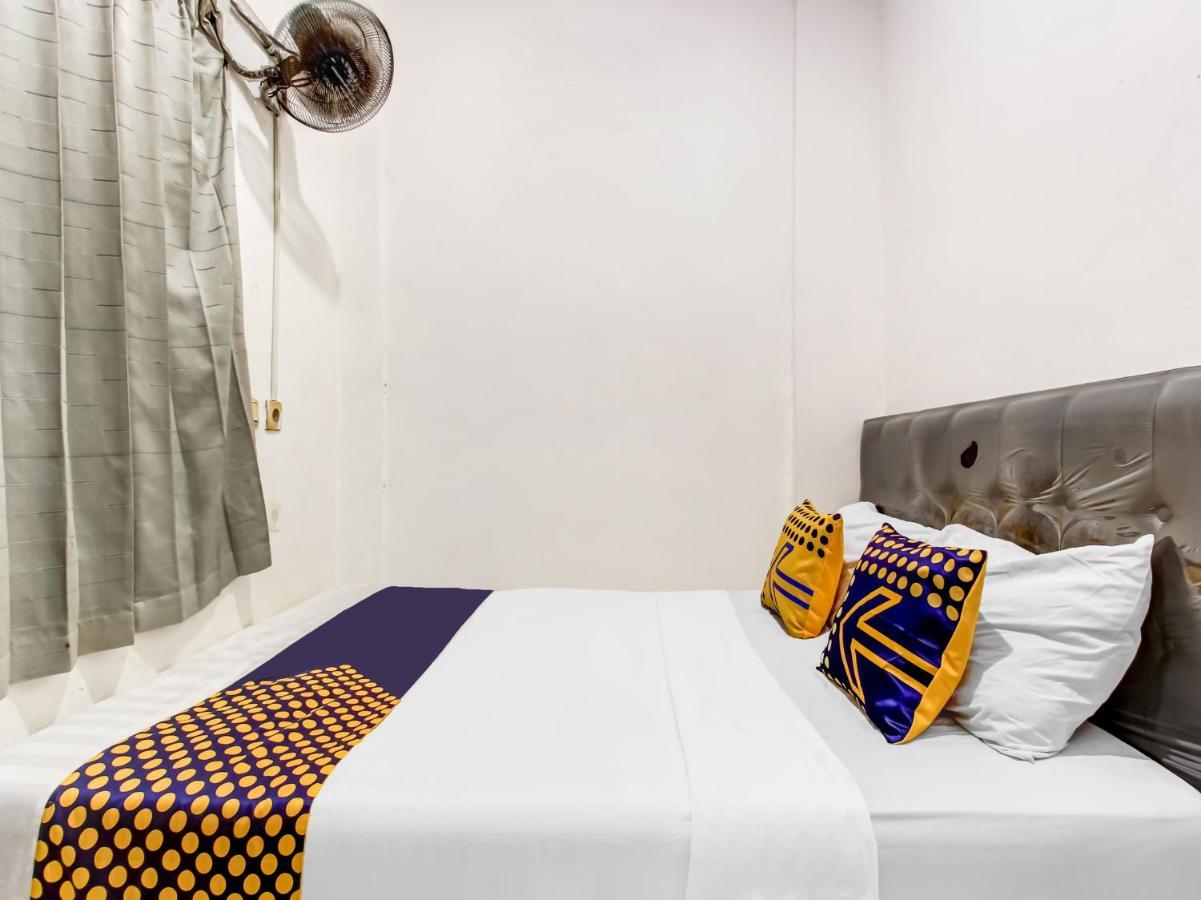 Oyo Life 91374 Asia Stay Semarang Syariah Екстериор снимка