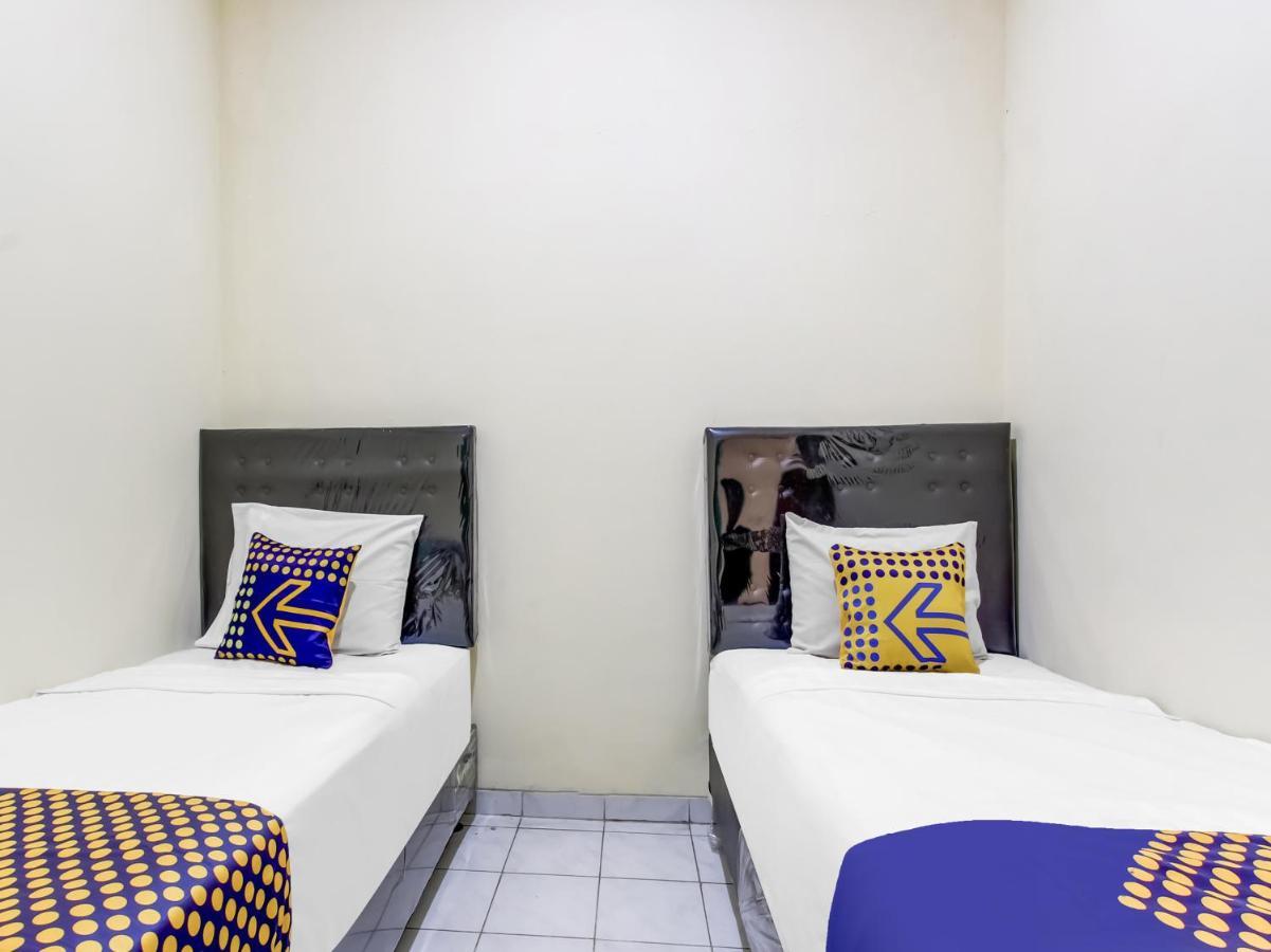 Oyo Life 91374 Asia Stay Semarang Syariah Екстериор снимка