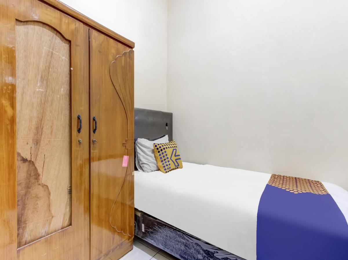 Oyo Life 91374 Asia Stay Semarang Syariah Екстериор снимка