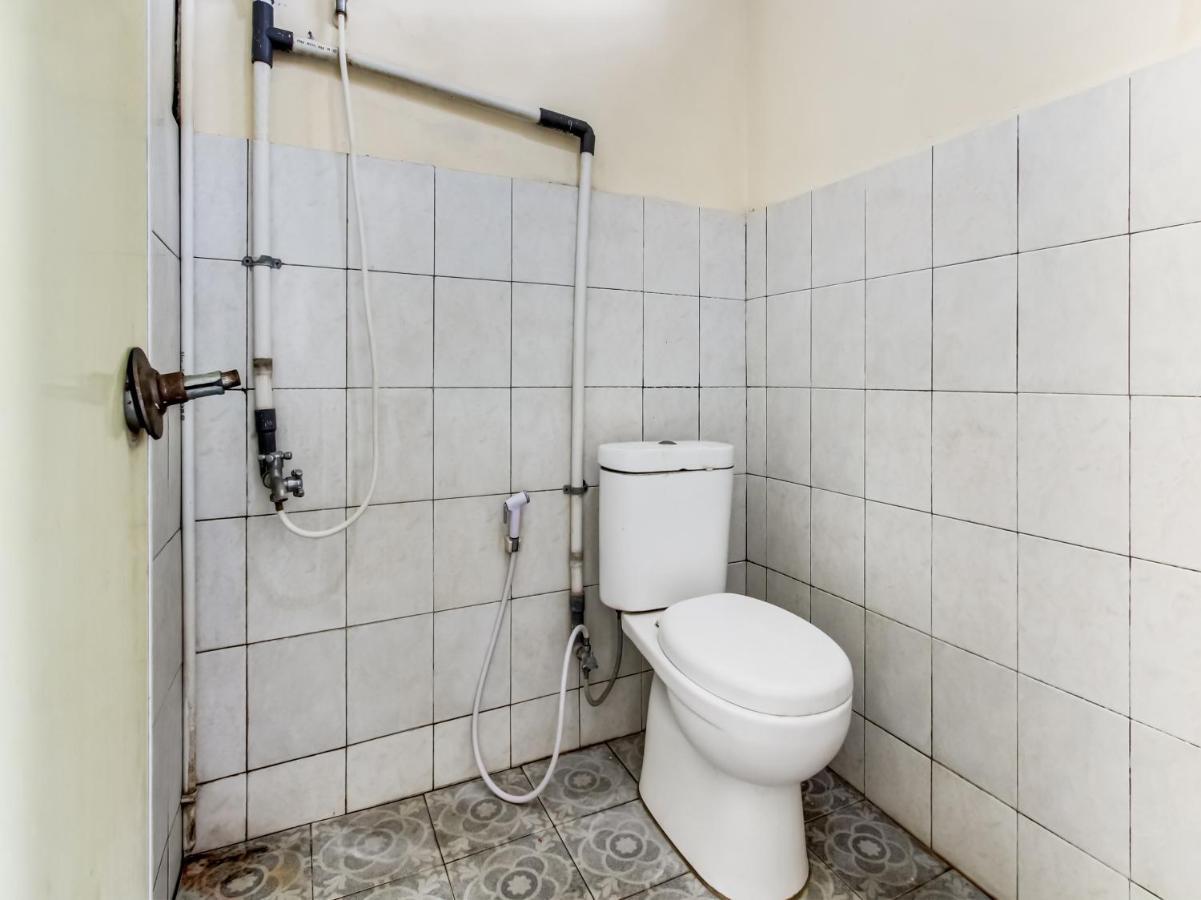Oyo Life 91374 Asia Stay Semarang Syariah Екстериор снимка