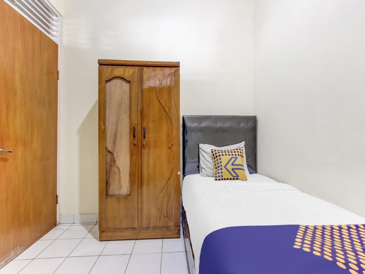 Oyo Life 91374 Asia Stay Semarang Syariah Екстериор снимка